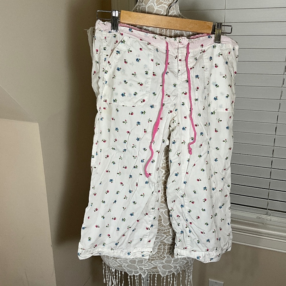PINK floral shorts pants with pink draw string xs